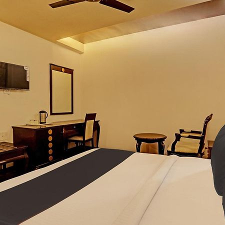 Townhouse The Royce New Friends Colony Hotel New Delhi Ngoại thất bức ảnh