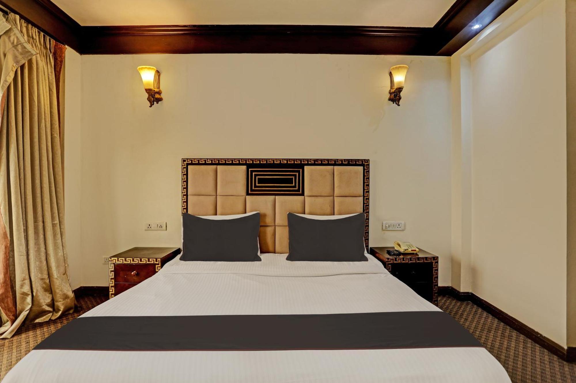 Townhouse The Royce New Friends Colony Hotel New Delhi Ngoại thất bức ảnh