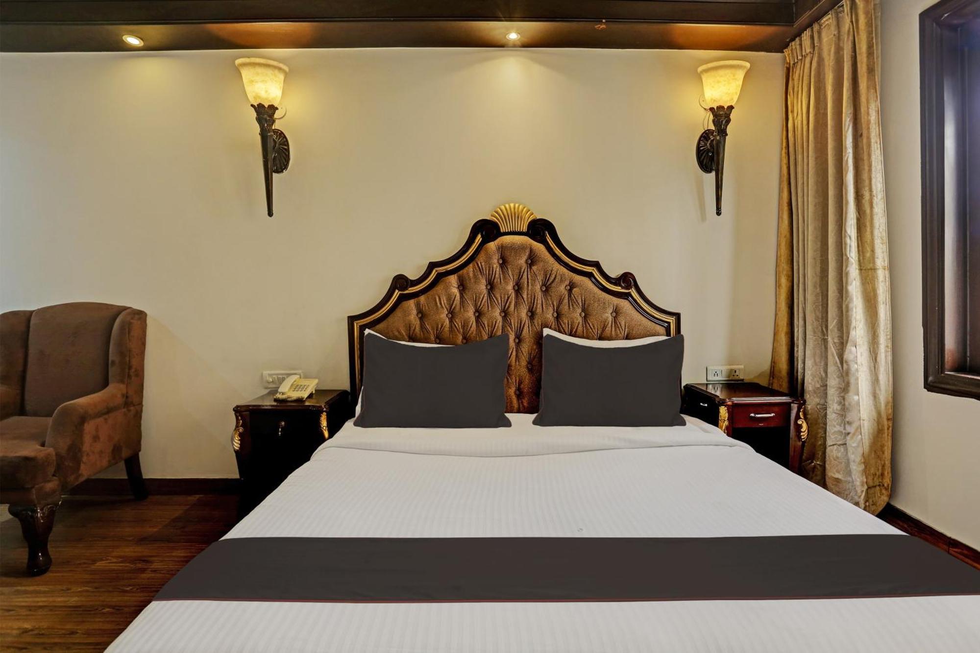 Townhouse The Royce New Friends Colony Hotel New Delhi Ngoại thất bức ảnh