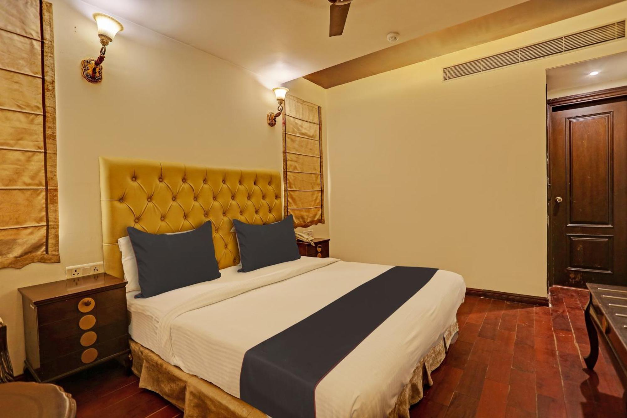 Townhouse The Royce New Friends Colony Hotel New Delhi Ngoại thất bức ảnh