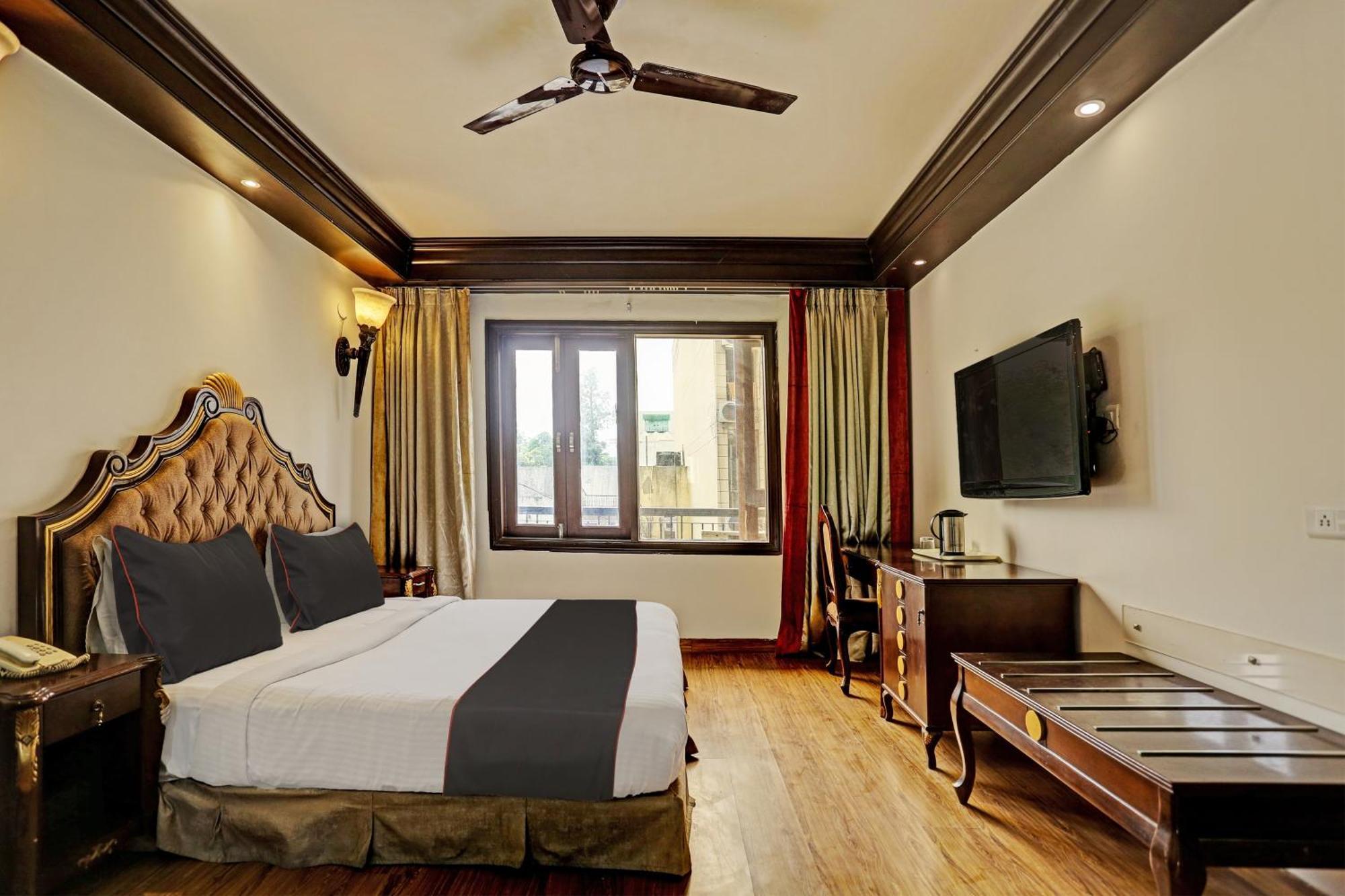 Townhouse The Royce New Friends Colony Hotel New Delhi Ngoại thất bức ảnh